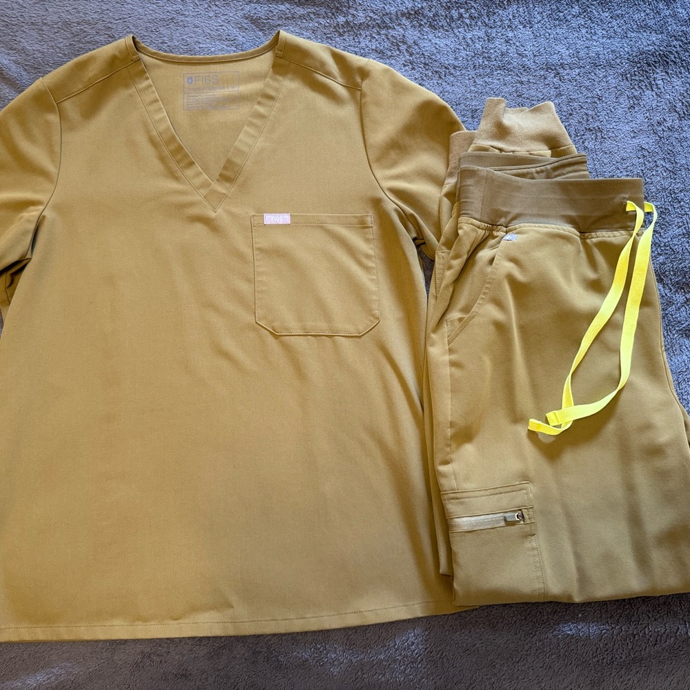 Figs Scrubs Olive Green Medium